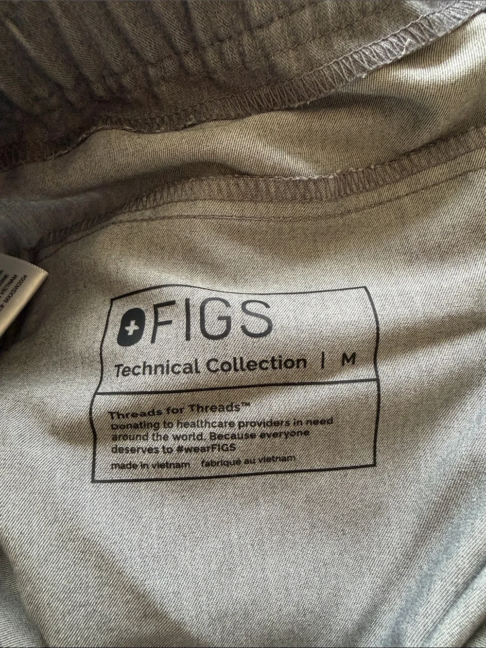 Figs Men's Gray Joggers with Green Drawstring